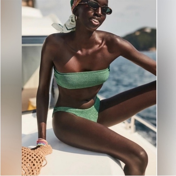 Beach Riot Kelsey Strapless Bikini Top Shimmer Green Emerald revolve bikini - Picture 4 of 10